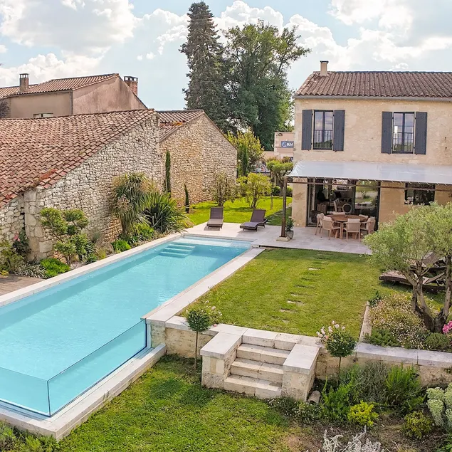 Pierres et Terroirs, secure heated infinity pool - Image 1
