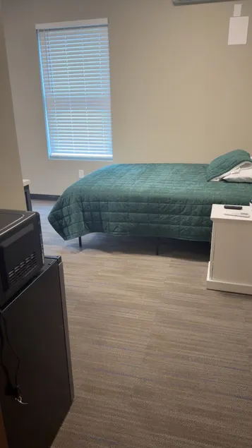 Newly Remodeled! - A4 Queen Rm Private Bathroom, S - Image 1