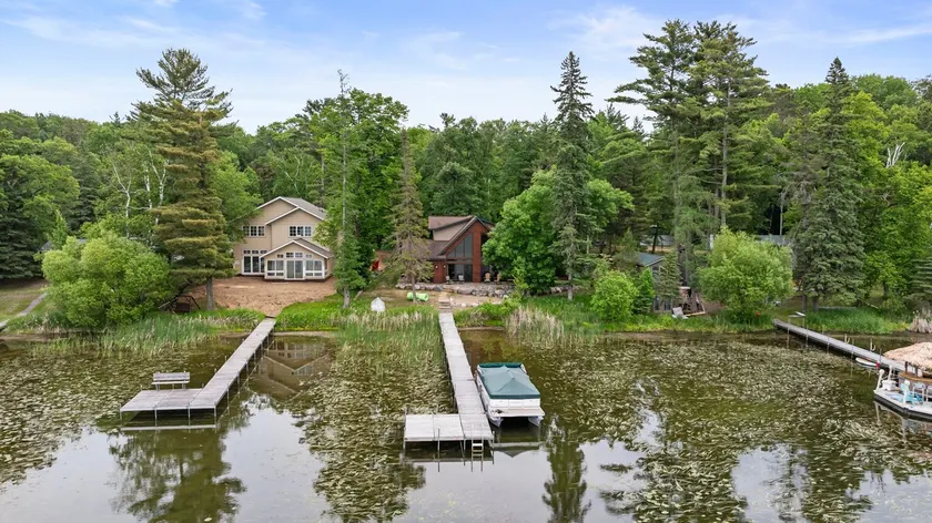 Cullen Lake|Family Friendly|Swimming|Kayaks - Image 1