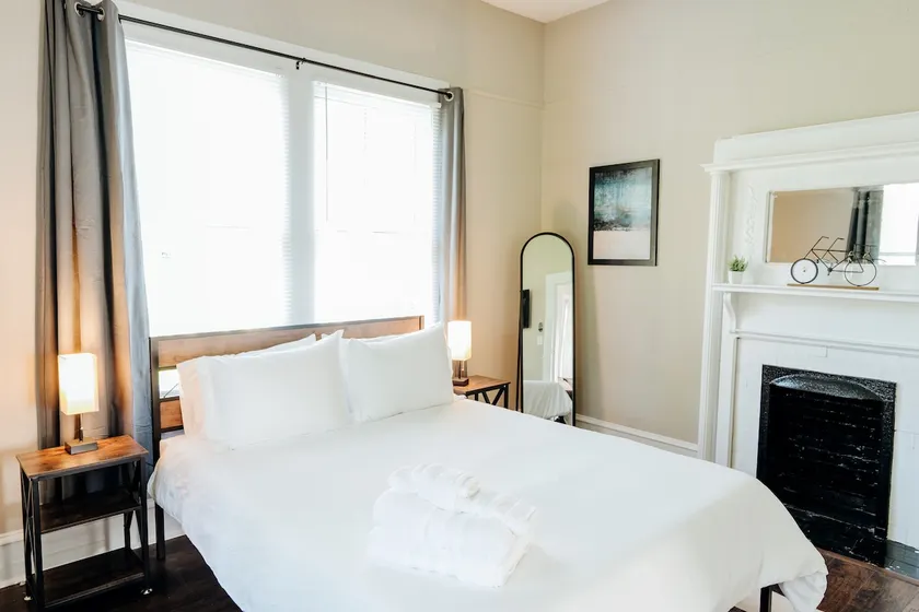 Stylish 3BR Winona Stay | Pet-Friendly Comfort - Image 1