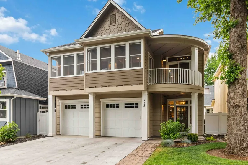 Upscale Parkside Retreat w/ Fireplace & Office - Image 1