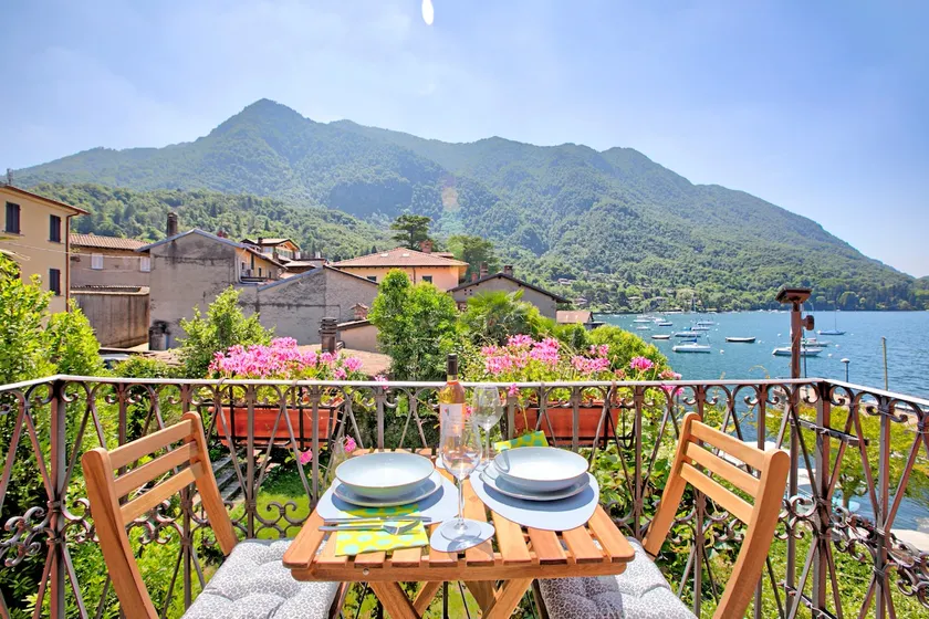 Il Porticciolo - Lake Front Panoramic Apartment - Happy Rentals - Image 1