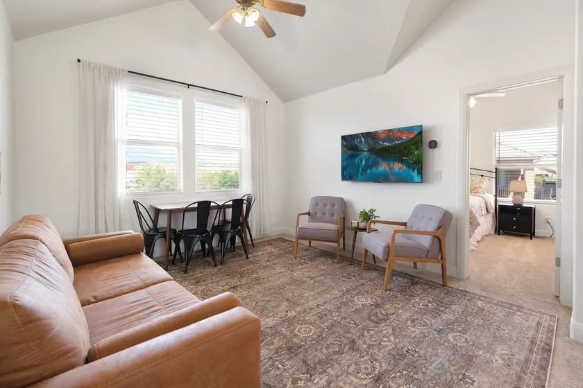 Private 2BR Casita • 2 Kings • Kitchen & W/D - Image 1