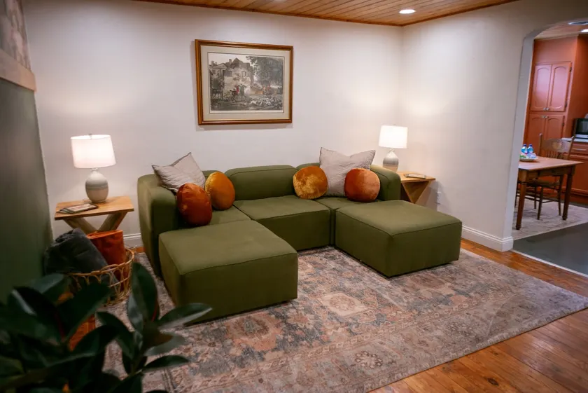 NEW The Hound - Clean, Peaceful 2-Bedroom Retreat - Image 1