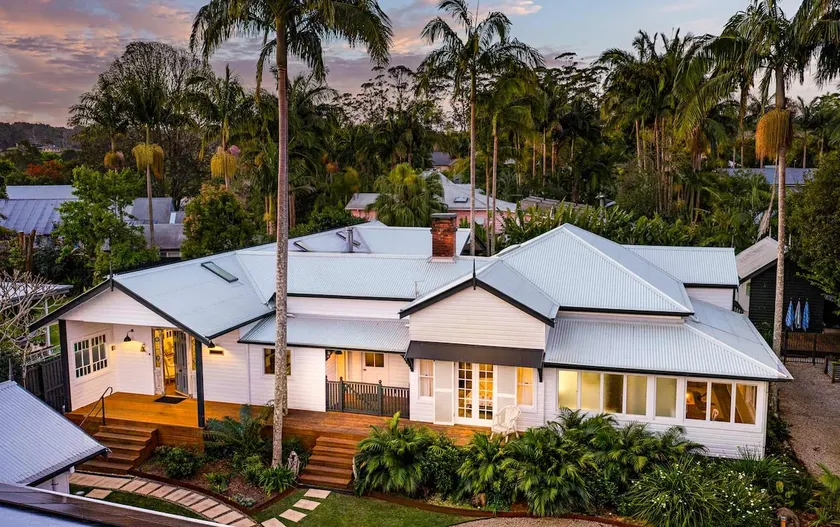 Luxury Estate Near Bangalow | Pool & Fireplace - Image 1