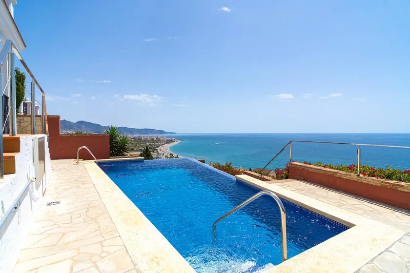 Villa Prime Seaview by Casasol - Image 1