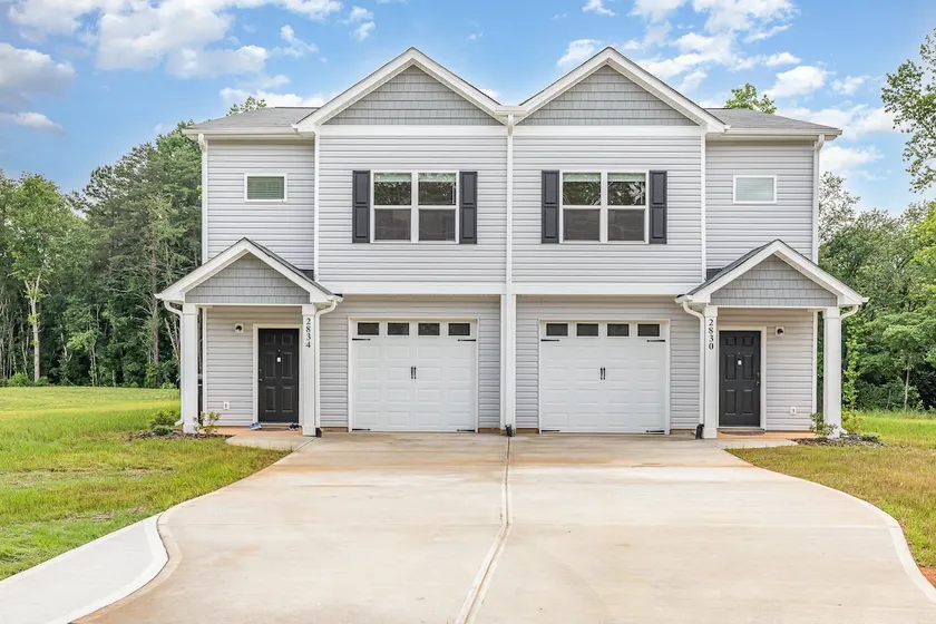 NewDuplex! 6Bed 5Bath - HotTubs - Sleeps 12! - Image 1