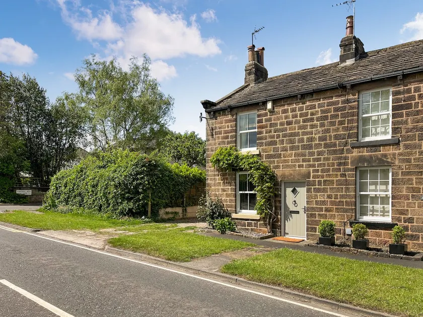 Wisteria Cottage - Image 1