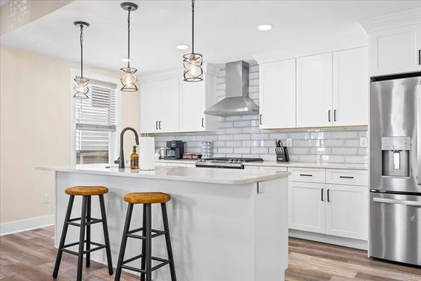 4BR/3.5BA Modern Beach Home - 1 Block to Sand! - Image 1