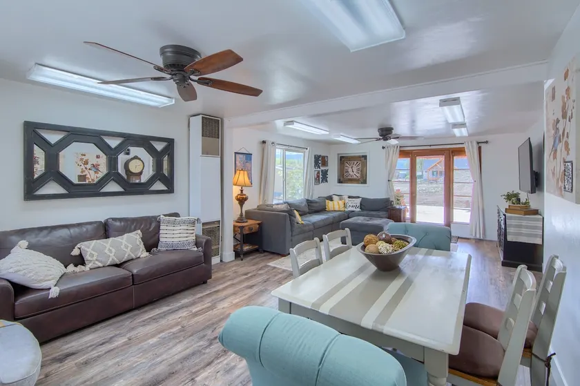 Group Getaway w/ Mtn Views: Home in Circleville! - Image 1