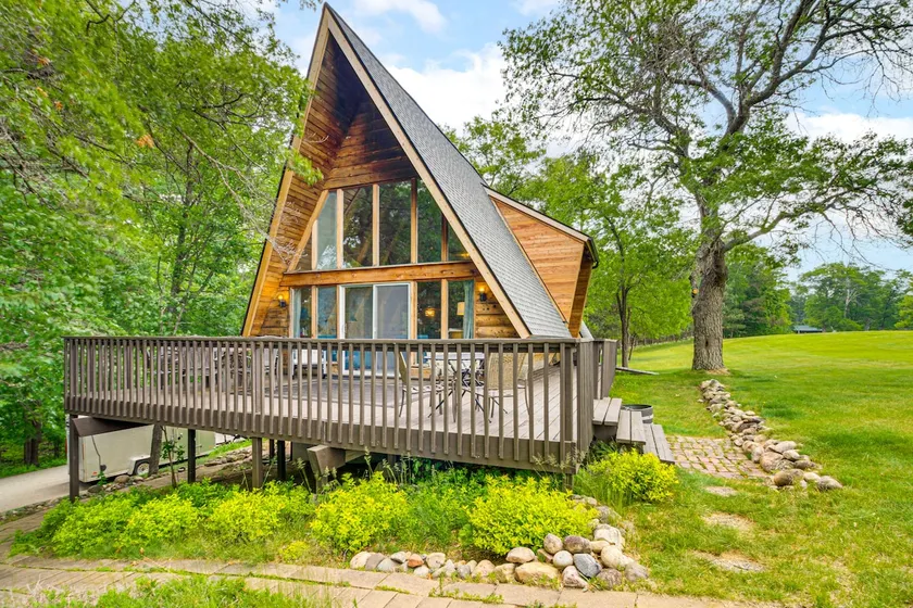 Canal Across Street: Family Cabin in Breezy Point! - Image 1