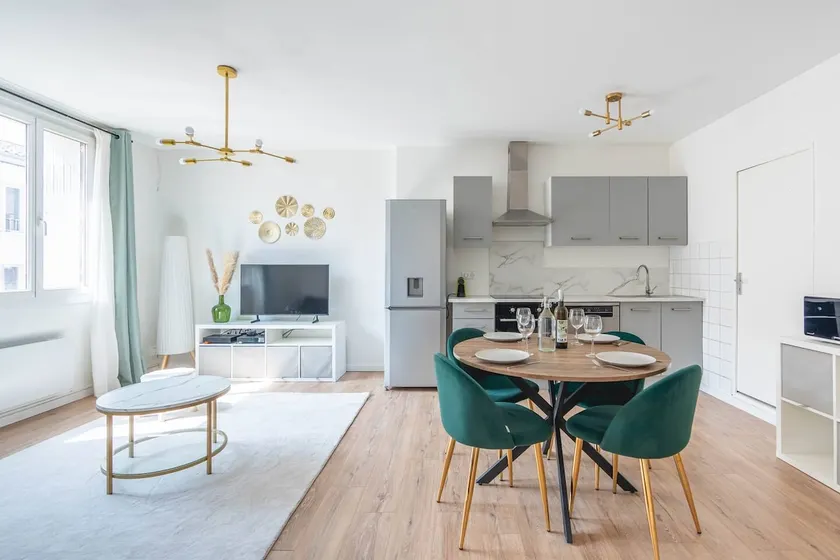 Comfortable, Elegant Apartment & Children's Area - Image 1