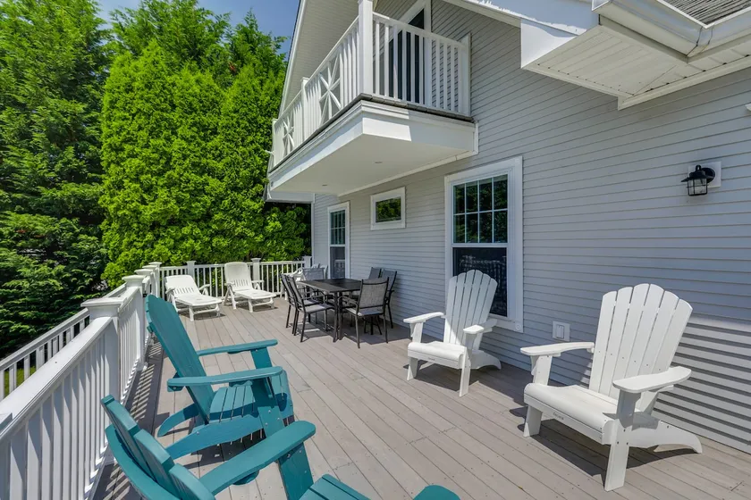 Gem of Narragansett Beach, House Retreat! - Image 1
