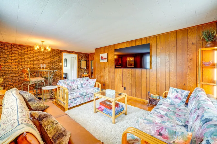 4 Mi to Off-Road Park: Beckley Area Townhome - Image 1
