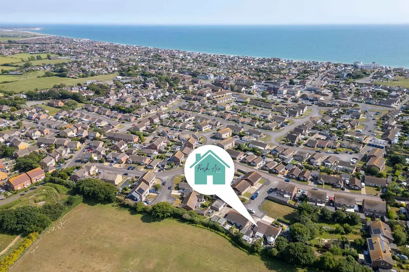 Coastal Retreat with Hot Tub Walk to Beach - Image 1
