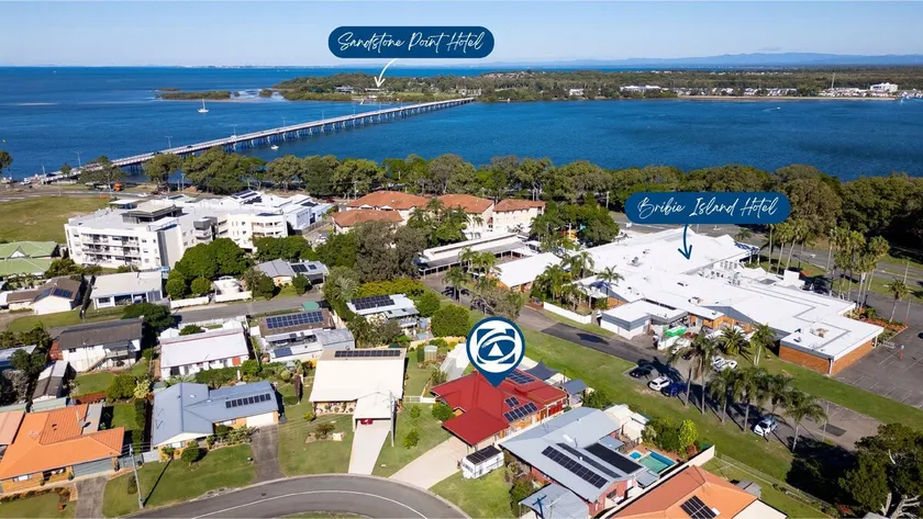 Shelly's Beach House - Image 1