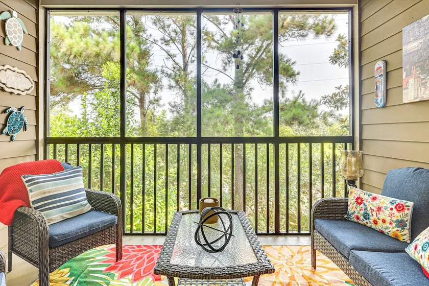 3 Mi to OWA: Modern Condo w/ Resort Pool! - Image 1
