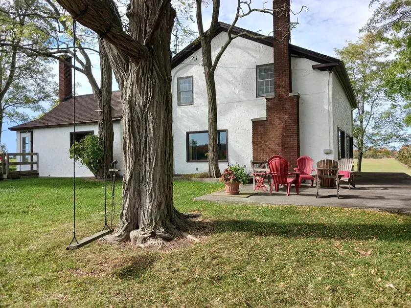Farmhouse PEC - Cozy Prince Edward County Retreat - Image 1