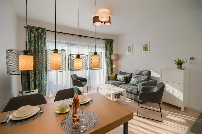 Air-conditioned 2-bedroom apartment | Parking - Image 1