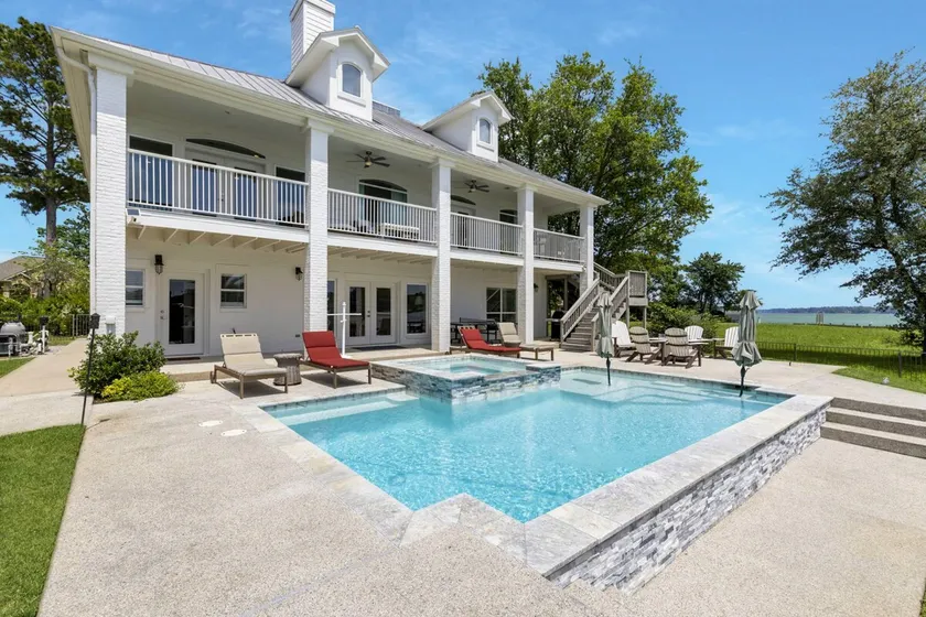 Lux 5 BR Lakefront | Hot Tub | Firepit | Gameroom - Image 1