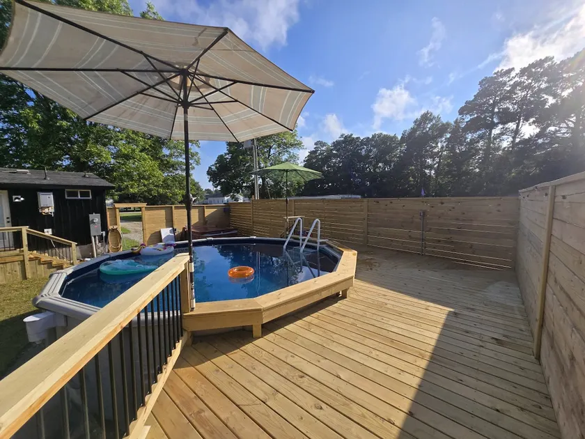 Large home with private pool, hottub, and firepit. - Image 1