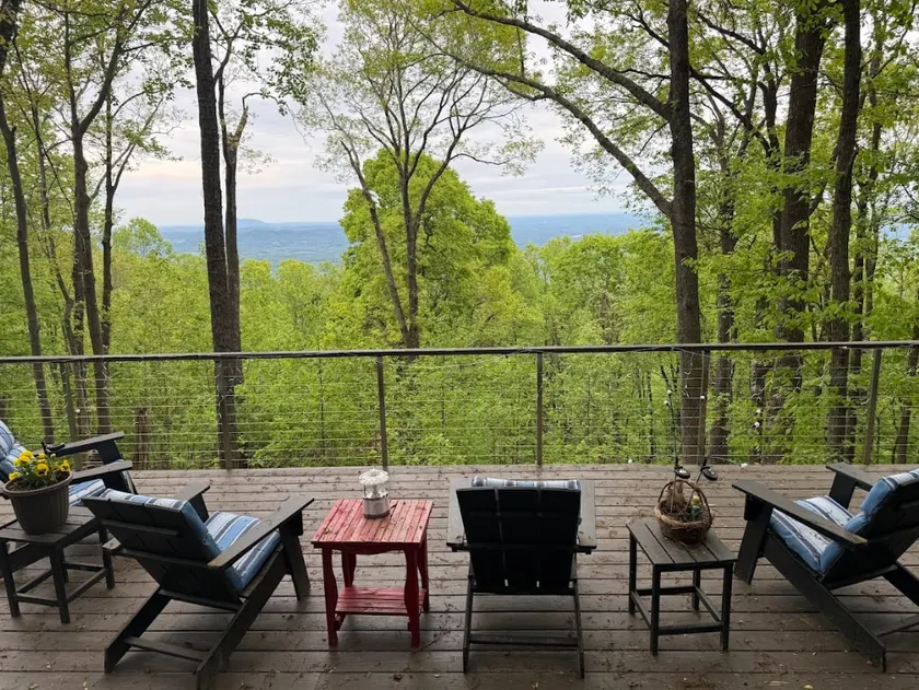 Spectacular Mountain Retreat- Serene Views!- The Groovy Groundhog - Image 1