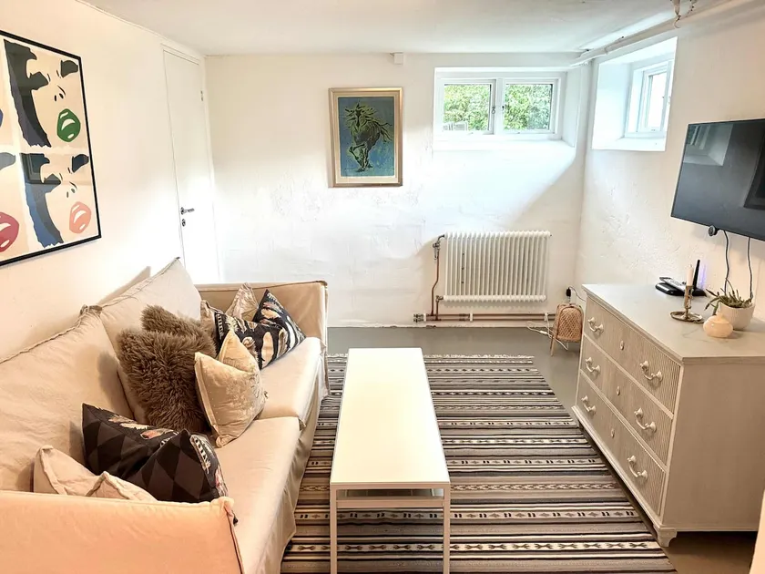 Sub-Level apartment in Råsunda - Image 1