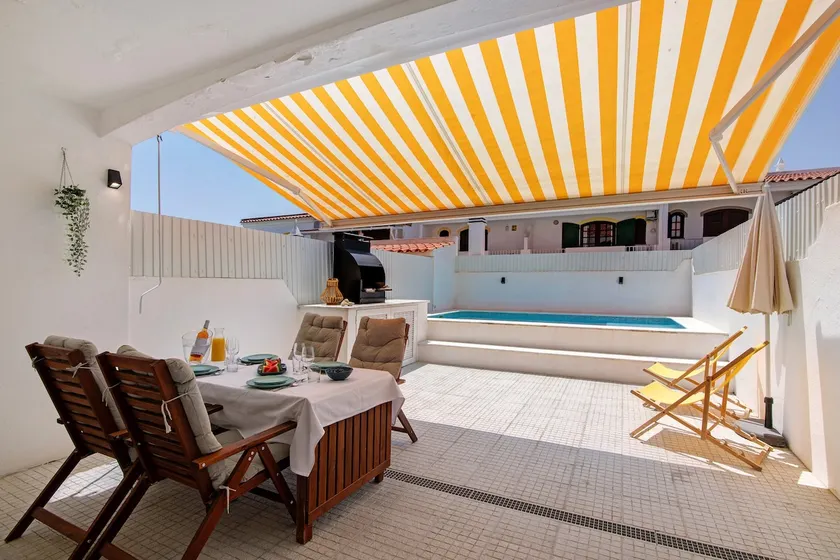 StaySalty - Resort Style Family Beach House with Pool - Image 1