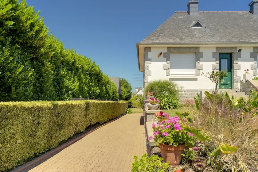 Charming Ground Floor Apartment - Image 1