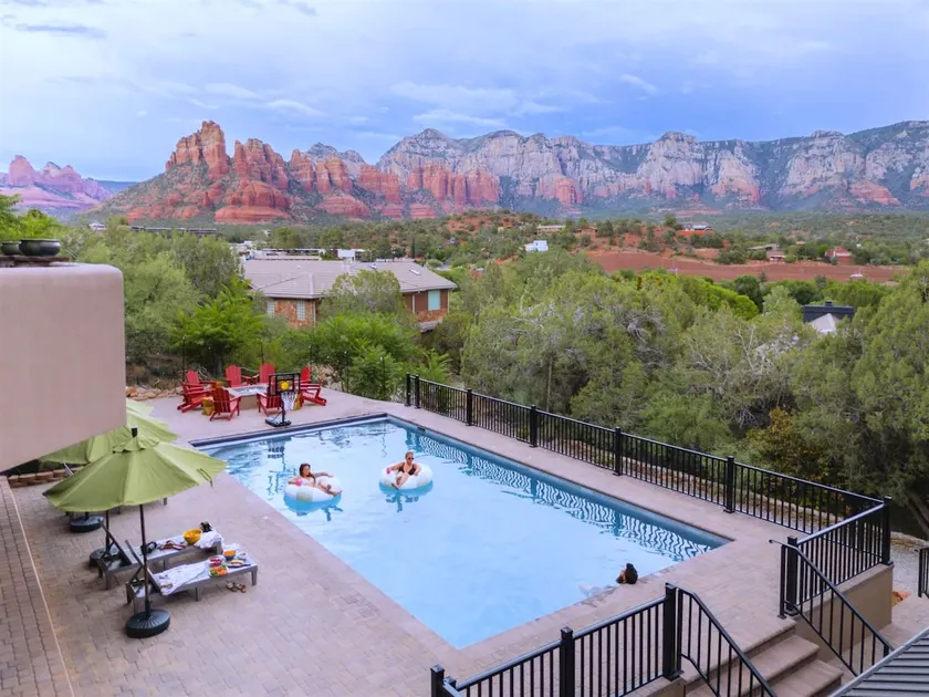 Sedona Creek Manor - Image 1