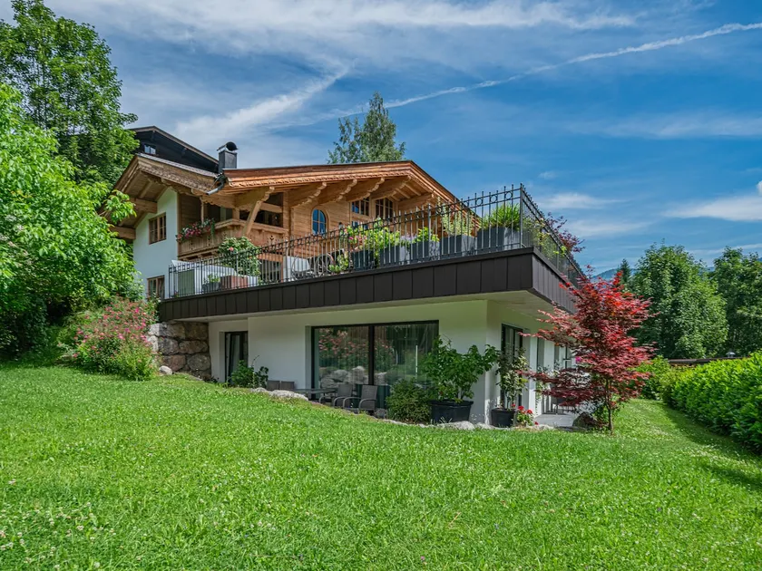 Modern apartment in Jochberg with terrace - Image 1