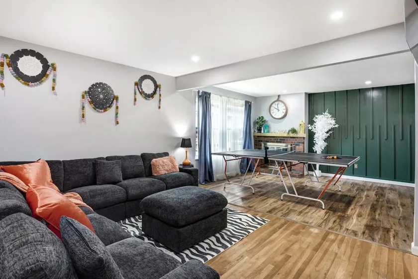 4BR Spacious Home, Ping Pong & Fenced Yard - Image 1