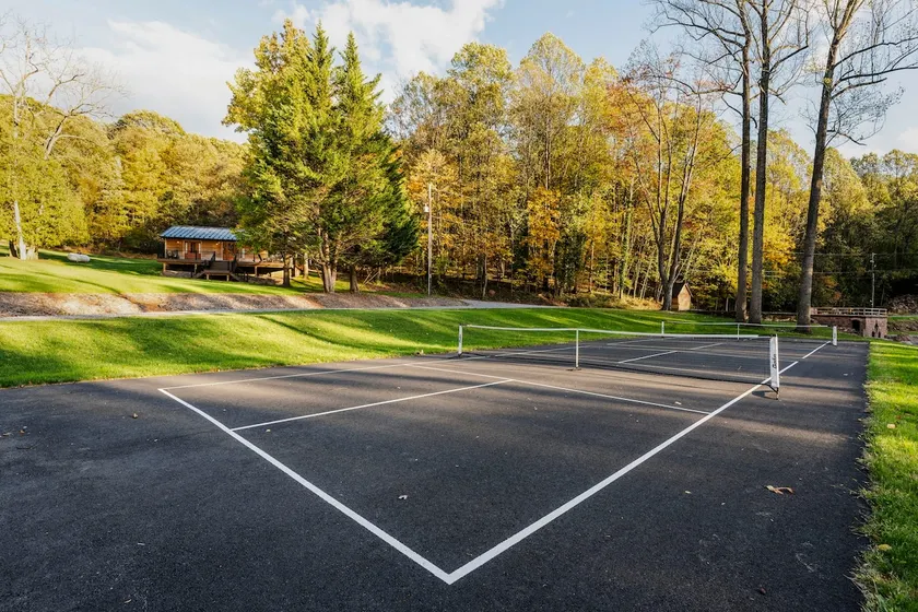 Horseshoe Hideaway - Cold Spring, Pickleball, Pond - Image 1