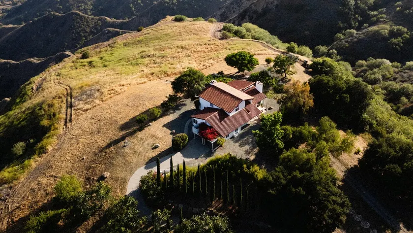 Ojai Mountain Ridge Estate - Image 1