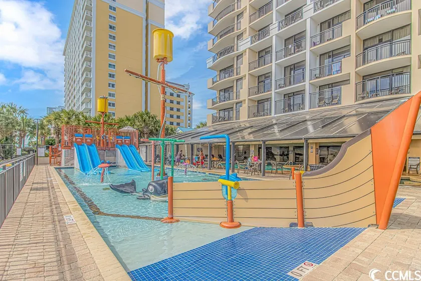 Modern*Oceanfront2BR*Pools*Downtown*HoneymoonSuite - Image 1