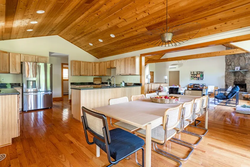 NEW: Family Lodge w/ Hot-Tub & Firepit! - Image 1