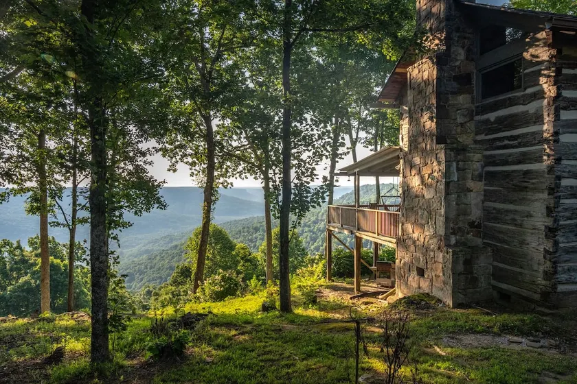 Backacre Cabin on the Bluff - Image 1