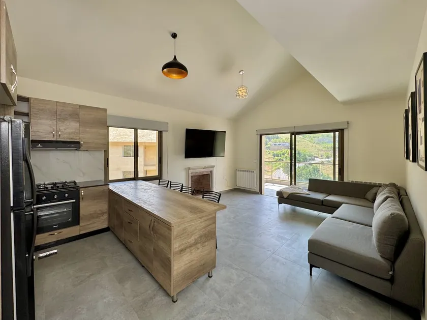 Aria Faqra 3BR w Balcony - Image 1
