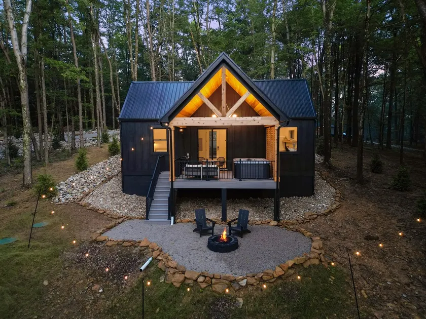Nature's Loft | Hocking Hills, New Modern Cabin - Image 1