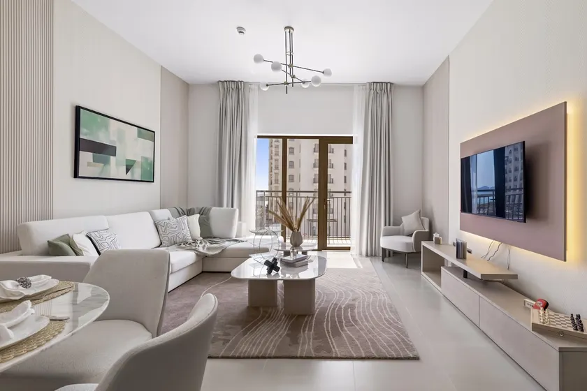 Luxury 1BR | Partial Golf & Water Views & F1 - Image 1
