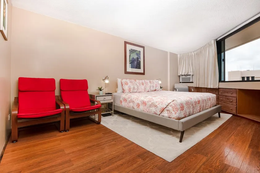 40th floor Penthouse In Downtown Honolulu Chinatown with huge Private Rooftop - Image 1