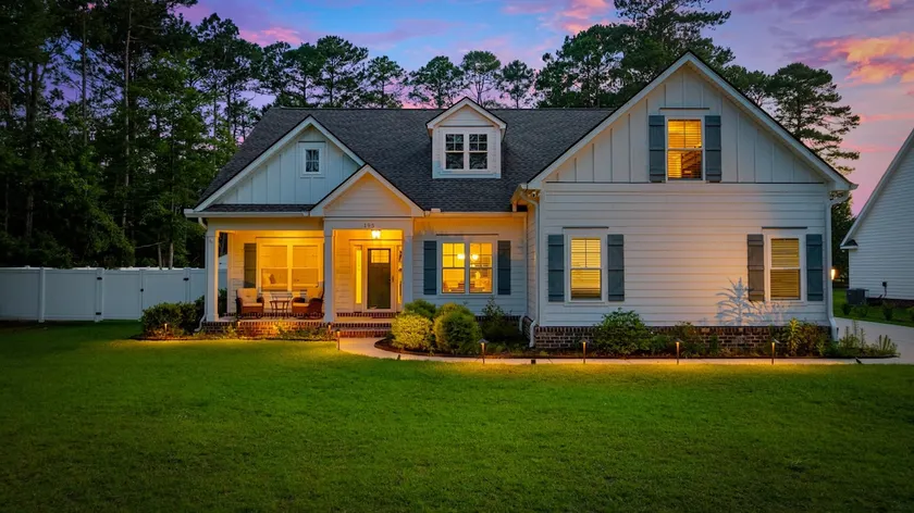 Pawleys Palace - Image 1