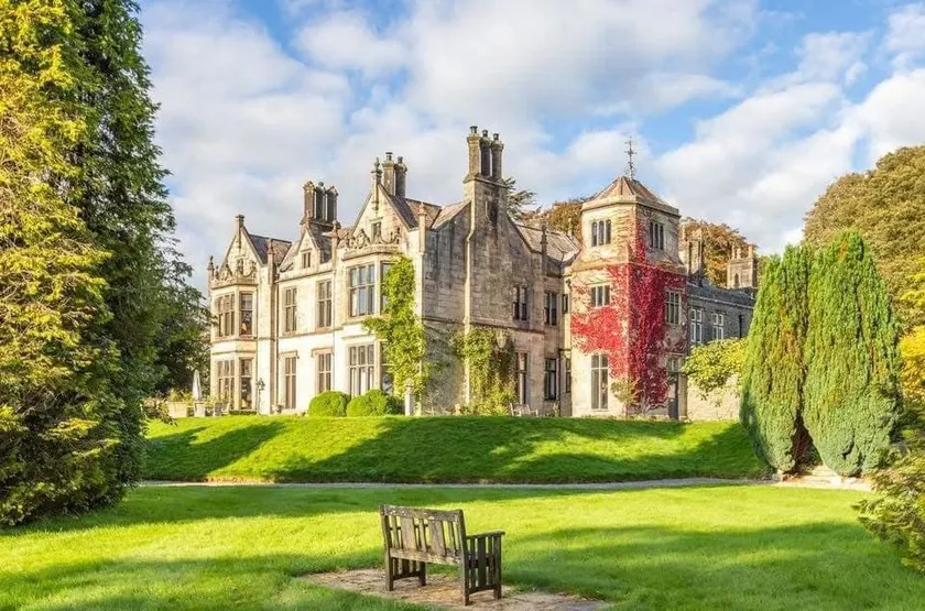 Kendal - Gothic Hall - Luxury Rooms or Apartment - Image 1