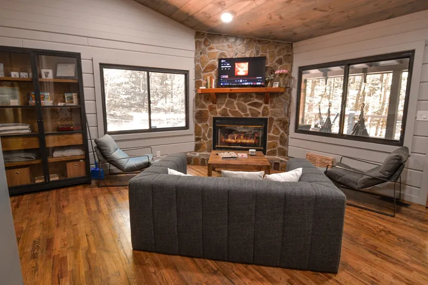 2br Cabin Rental | Blue Ridge Ga | Hot Tub, Deck - Image 1
