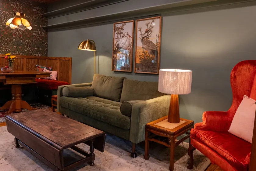 NEW The Bird - Stylish Hideaway 5 Mi to Downtown - Image 1