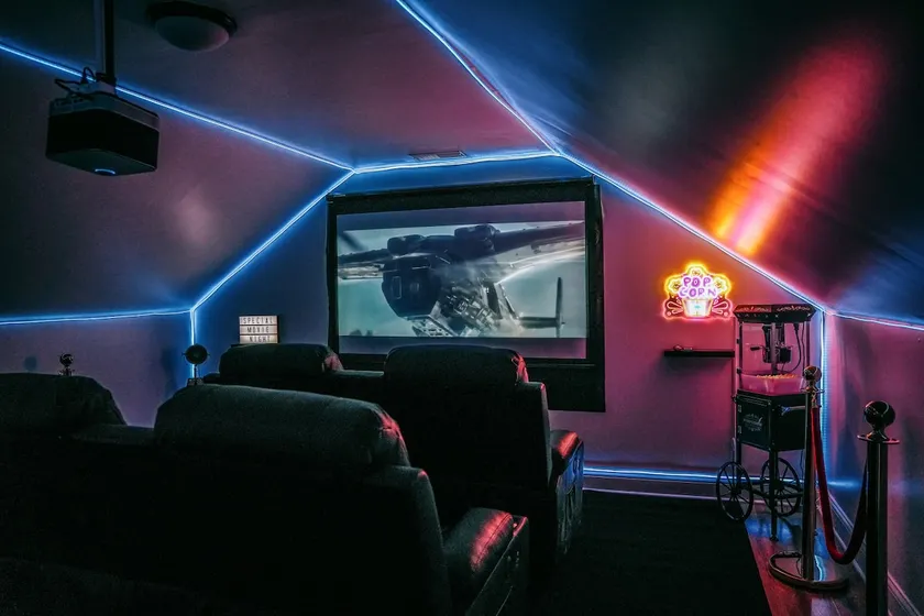 Sleeps 18 • 8BR • Game Room • Gym • Theater - Image 1