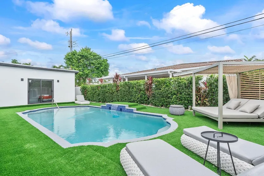 Cozy & Modern Coral Gables Holiday Oasis W pool - Image 1