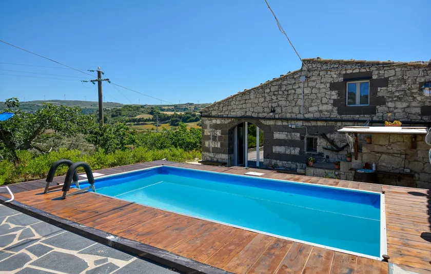 Stunning Home In Monterosso Almo - Image 1
