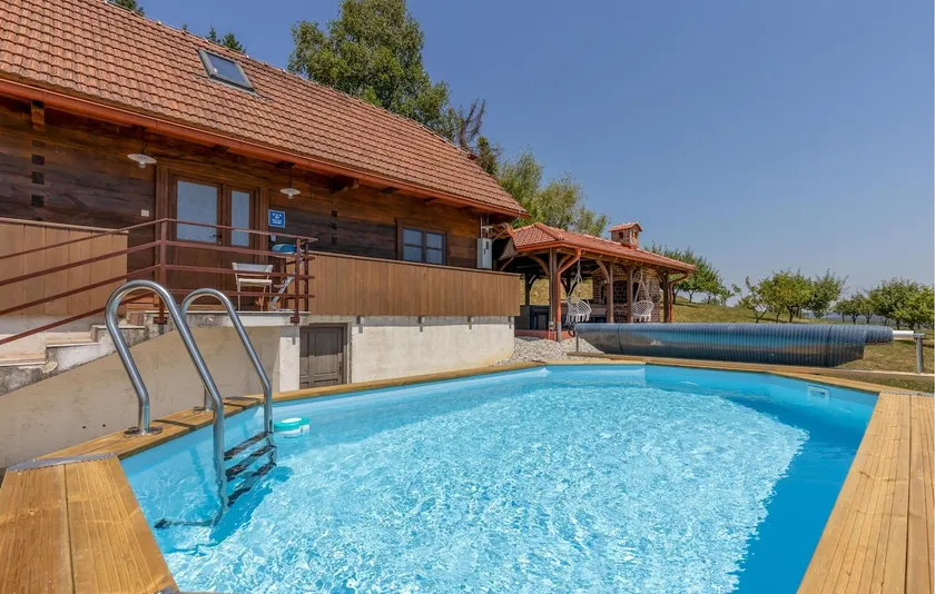 Lovely home in Jaskovo with heated swimming pool - Image 1