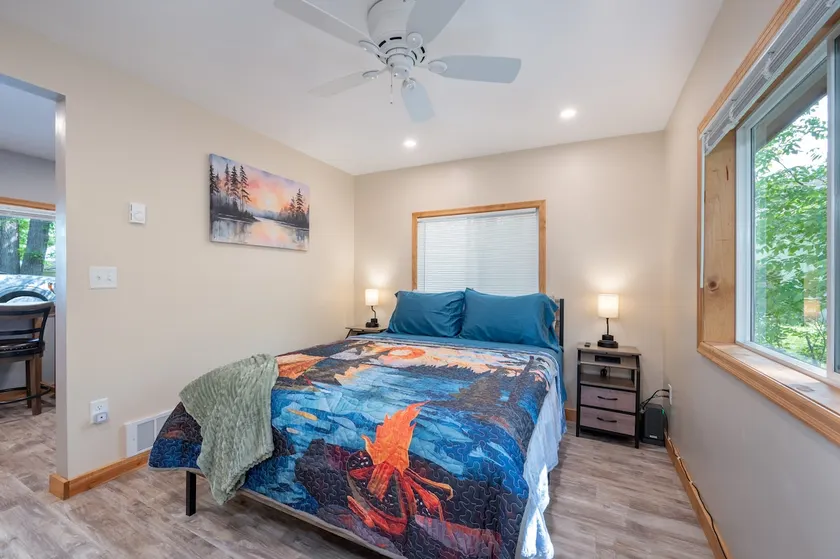Sunset Cottage | McKinney Lake Cottages - Image 1